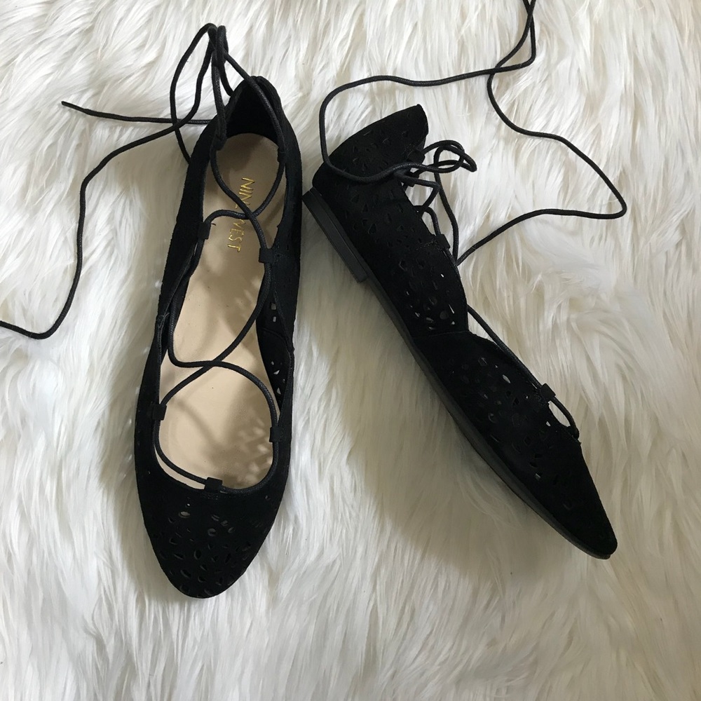 Black Nine West zavanna leather lace up flats